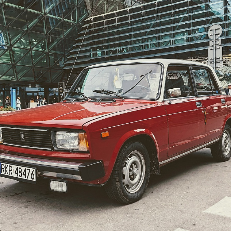 Lada Airport Transfer